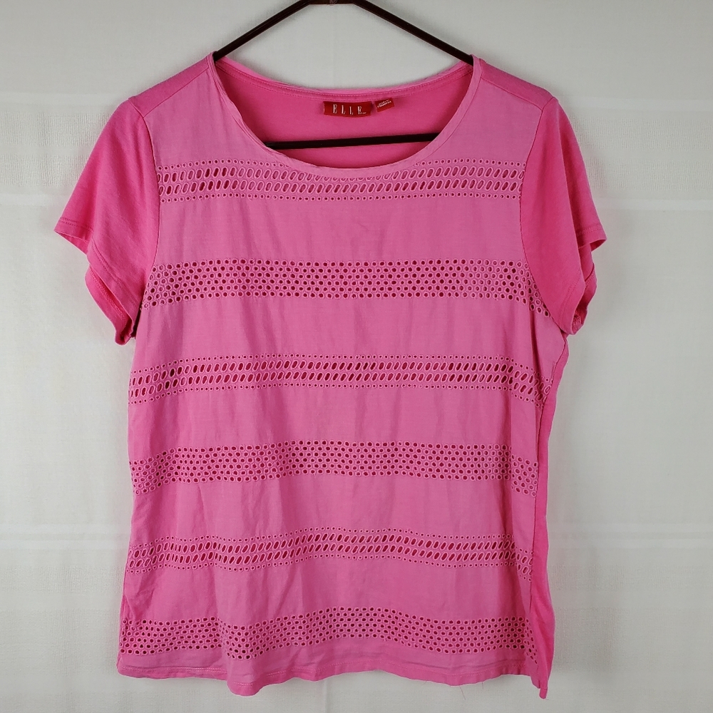 Elle short sleeve crew neck eyelet design tee L